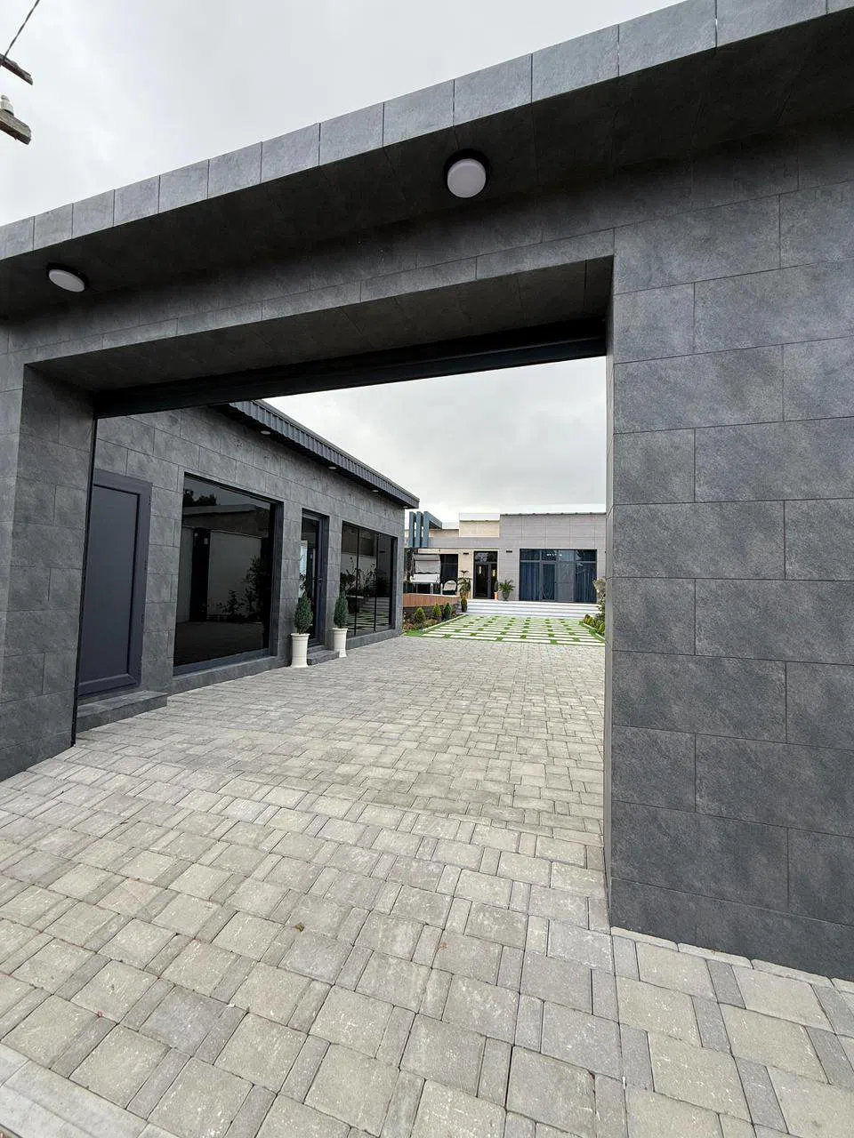 4 otaqlı bağ evi 260 m² 5.5 sot torpaq sahəsində satılır — şəkil 8