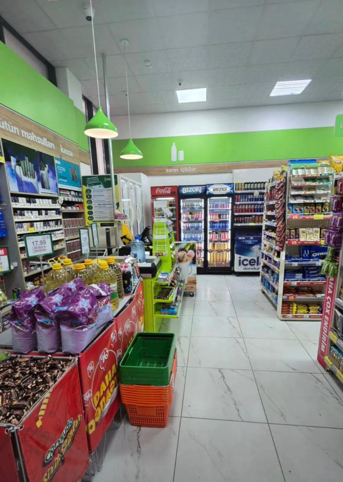 Əla təmirli ticarət obyekti, 135 m² satılır