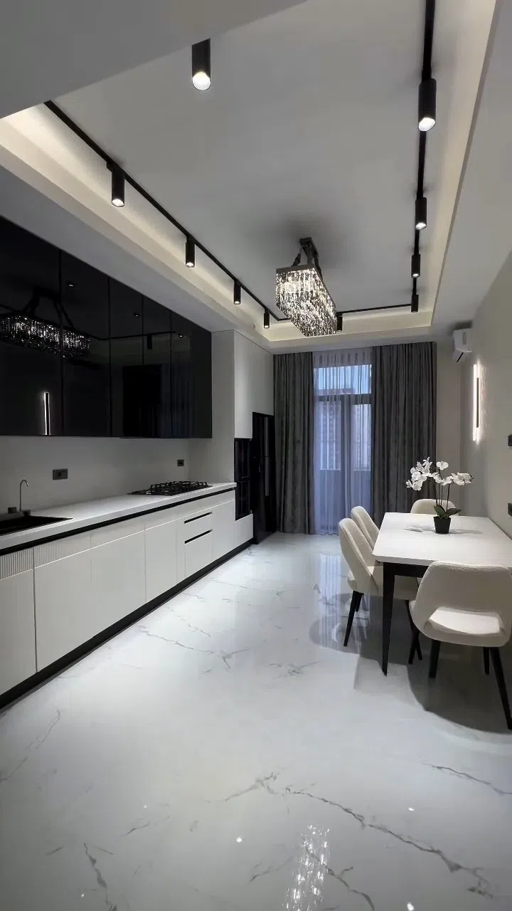4 otaqlı mənzil 195 m² satılır - Tenderyard