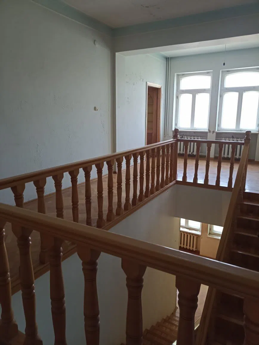 12 otaqlı villa 555 m² - 2 sot torpaq sahəsində kirayə verilir — şəkil 8