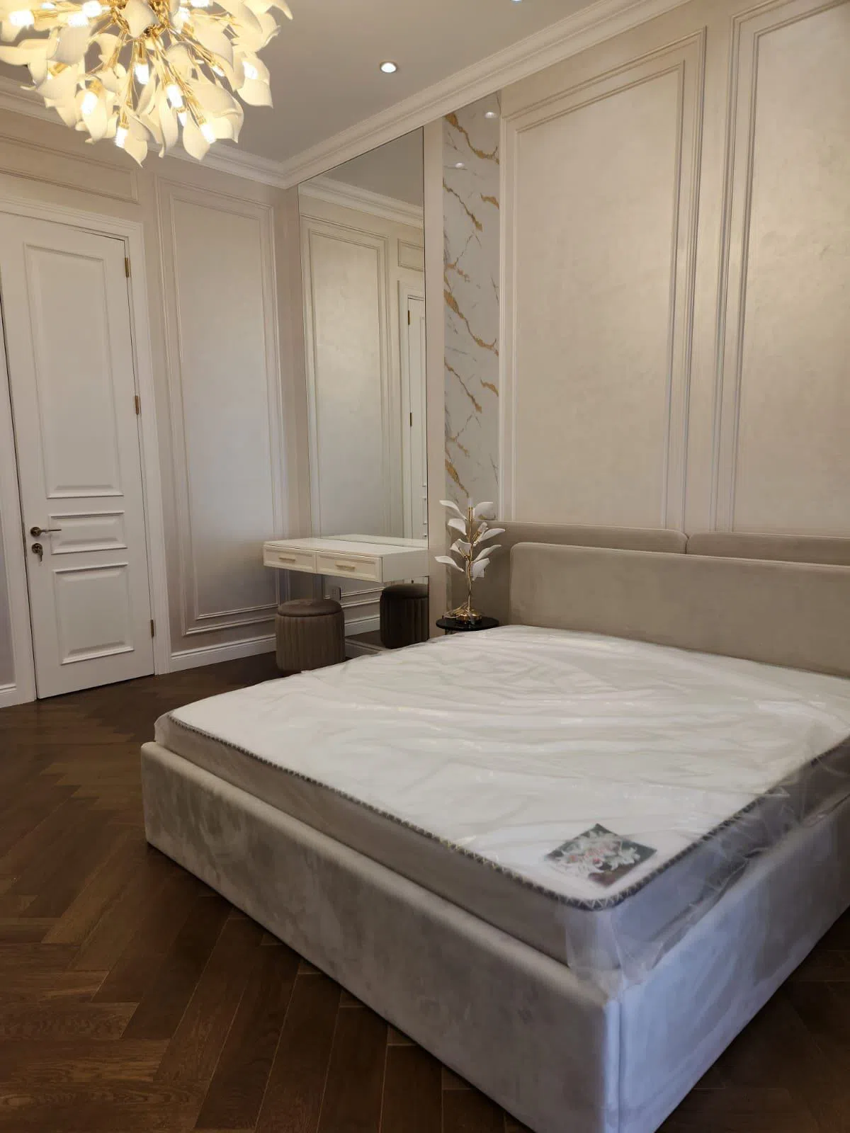 4 otaqlı mənzil 150 m² kirayə verilir — şəkil 21