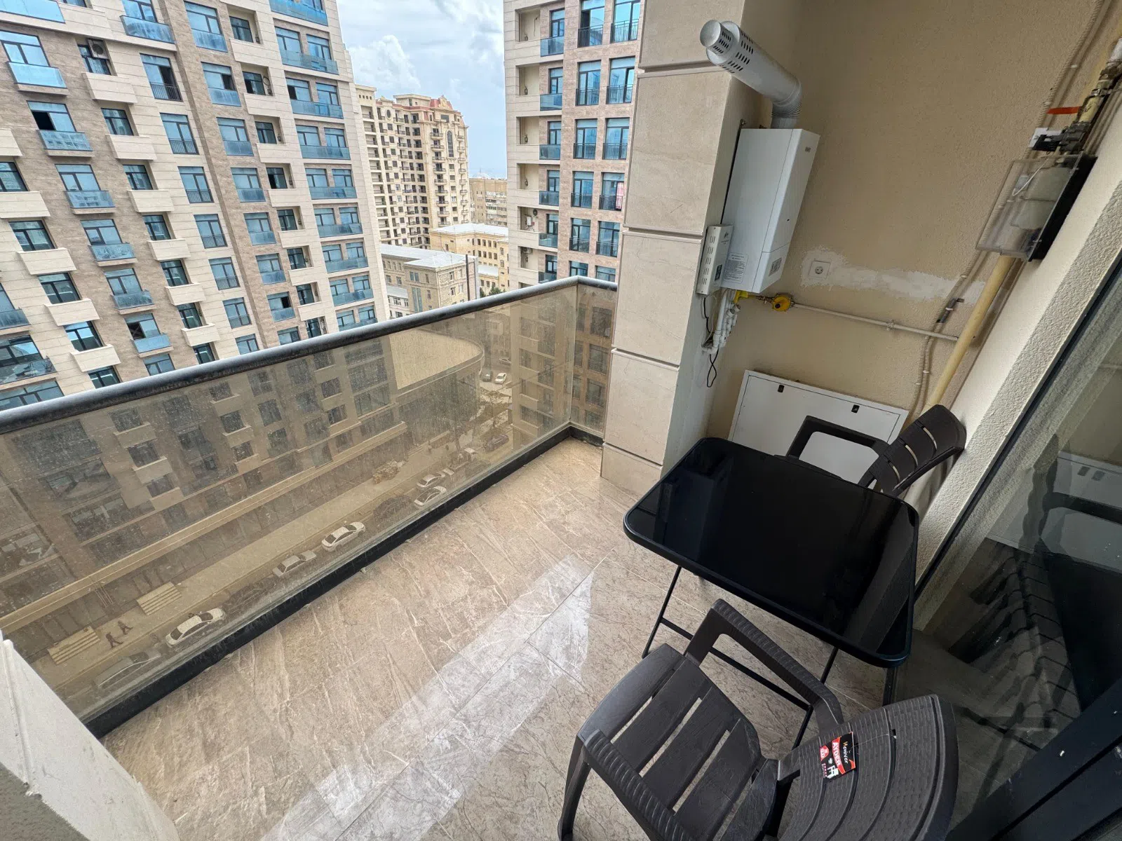 3 otaqlı mənzil 100 m² kirayə verilir — şəkil 2
