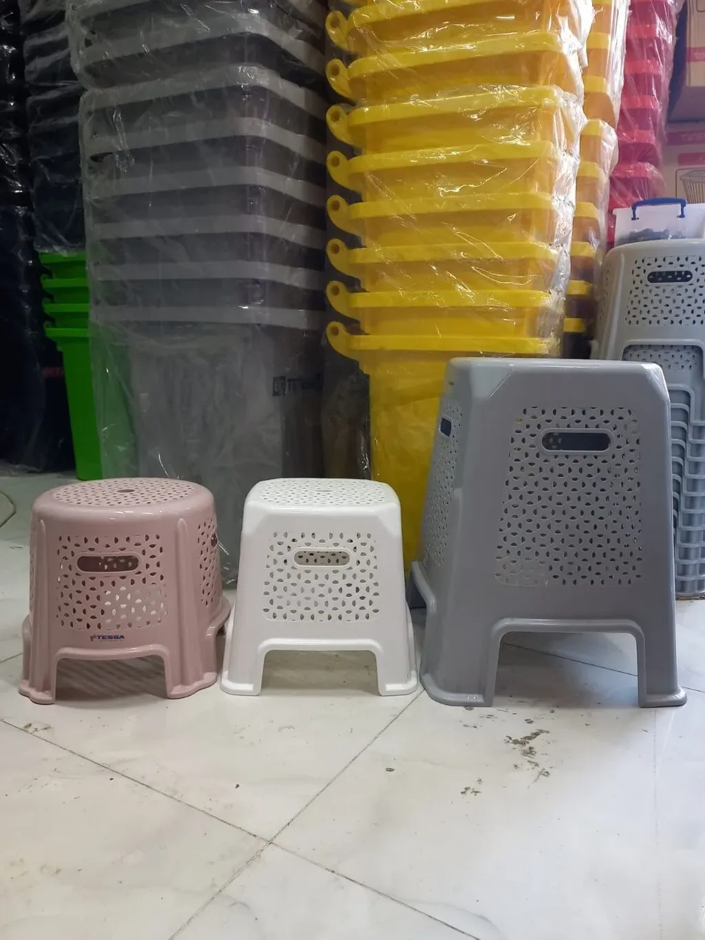 Stul və tabletlərin topdan və pərakəndə satışı