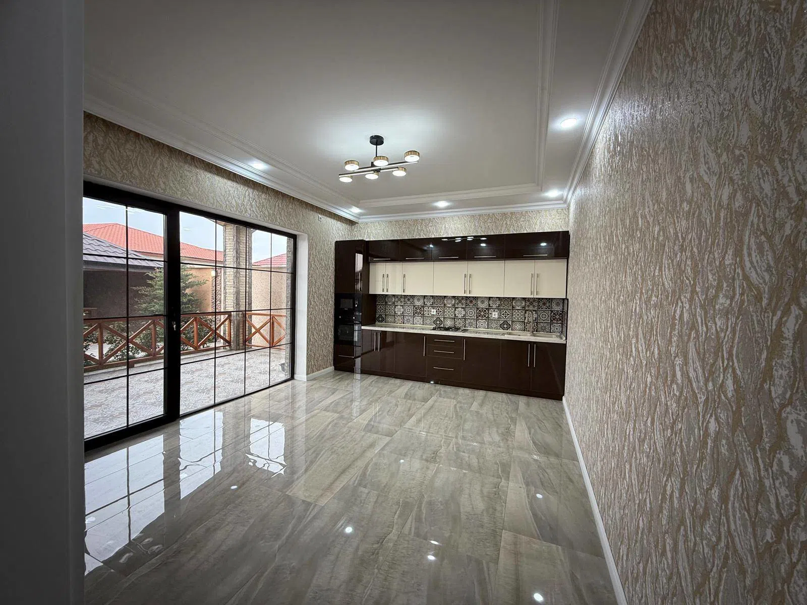 4 otaqlı bağ evi 195 m² 4.8 sot torpaq sahəsində satılır — şəkil 6