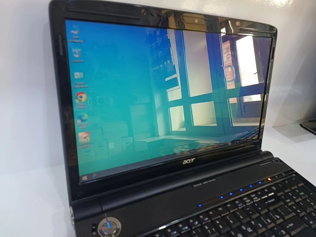 Acer markalı notbuk, Qara rəng