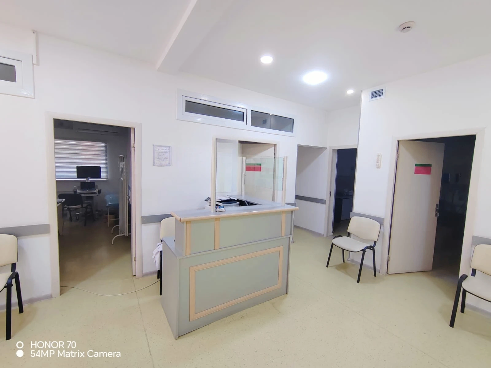 4 mərtəbəli klinika, 430 m² satılır — şəkil 3