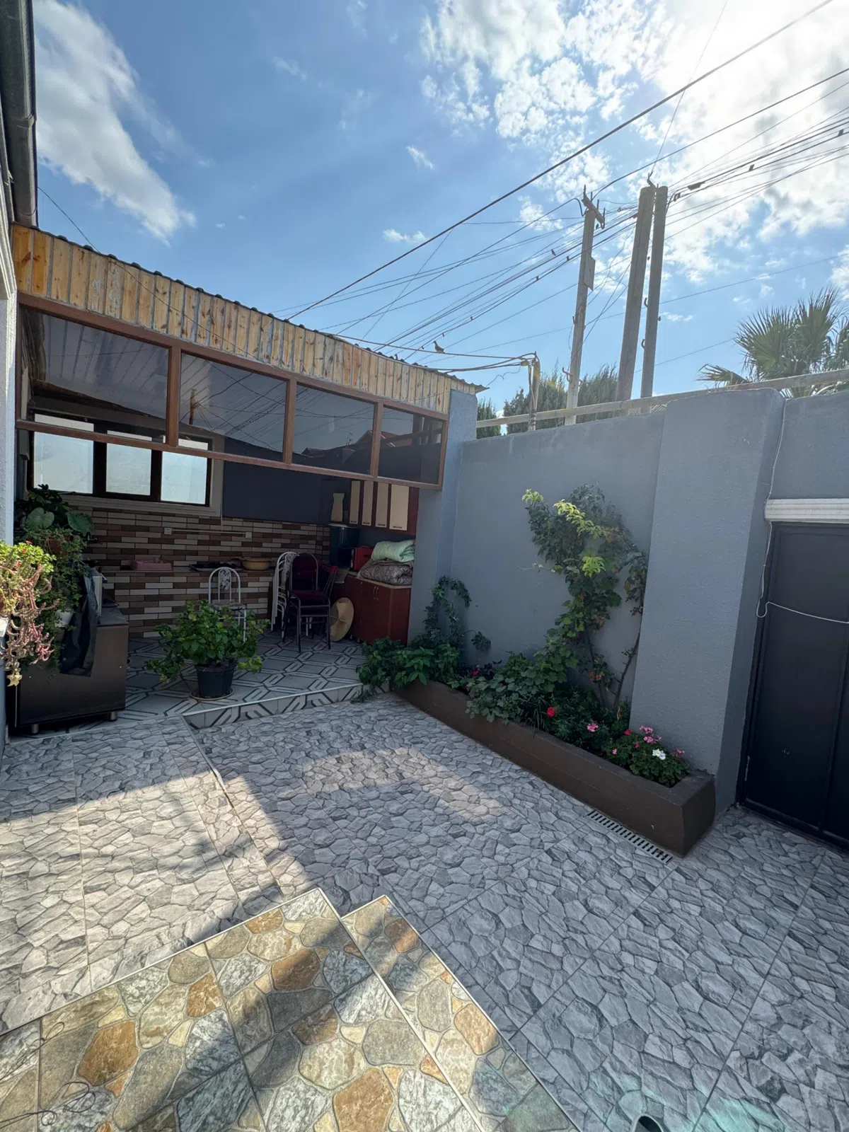 6 otaqlı həyət evi 300 m² - 3 sot torpaq sahəsində satılır — şəkil 7