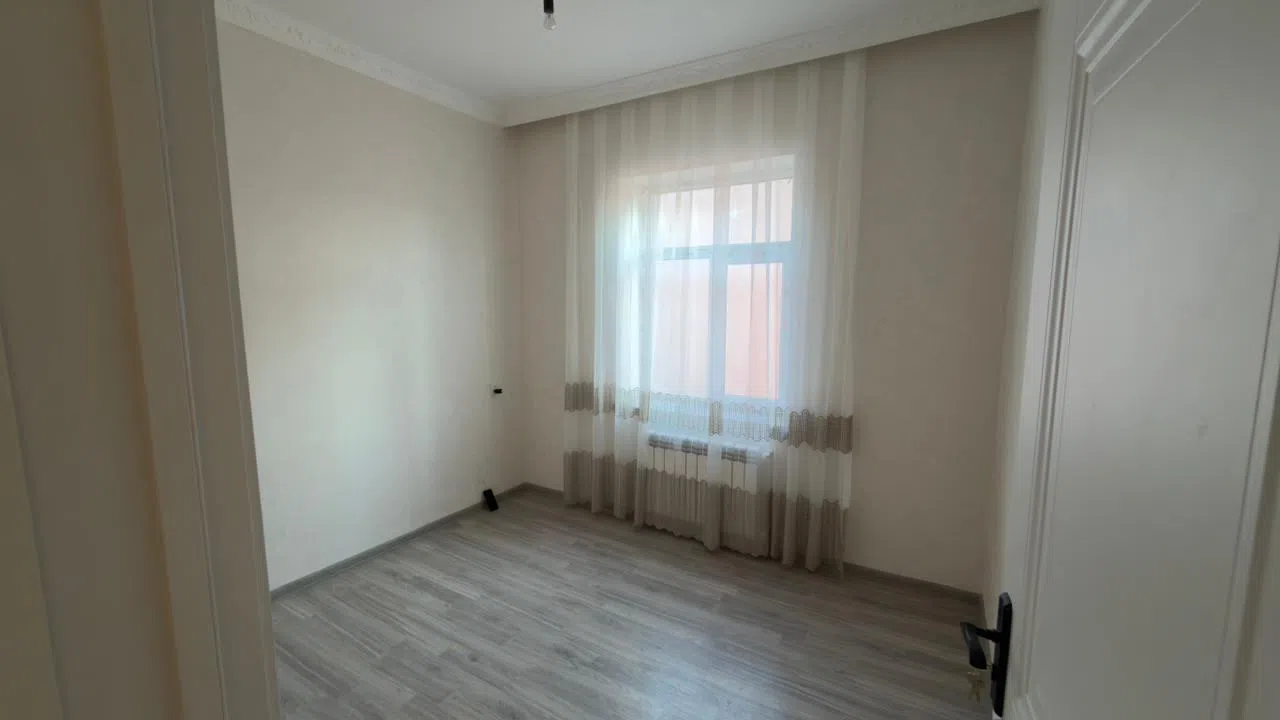 6 otaqlı həyət evi 110 m² - 2 sot torpaq sahəsində kirayə verilir