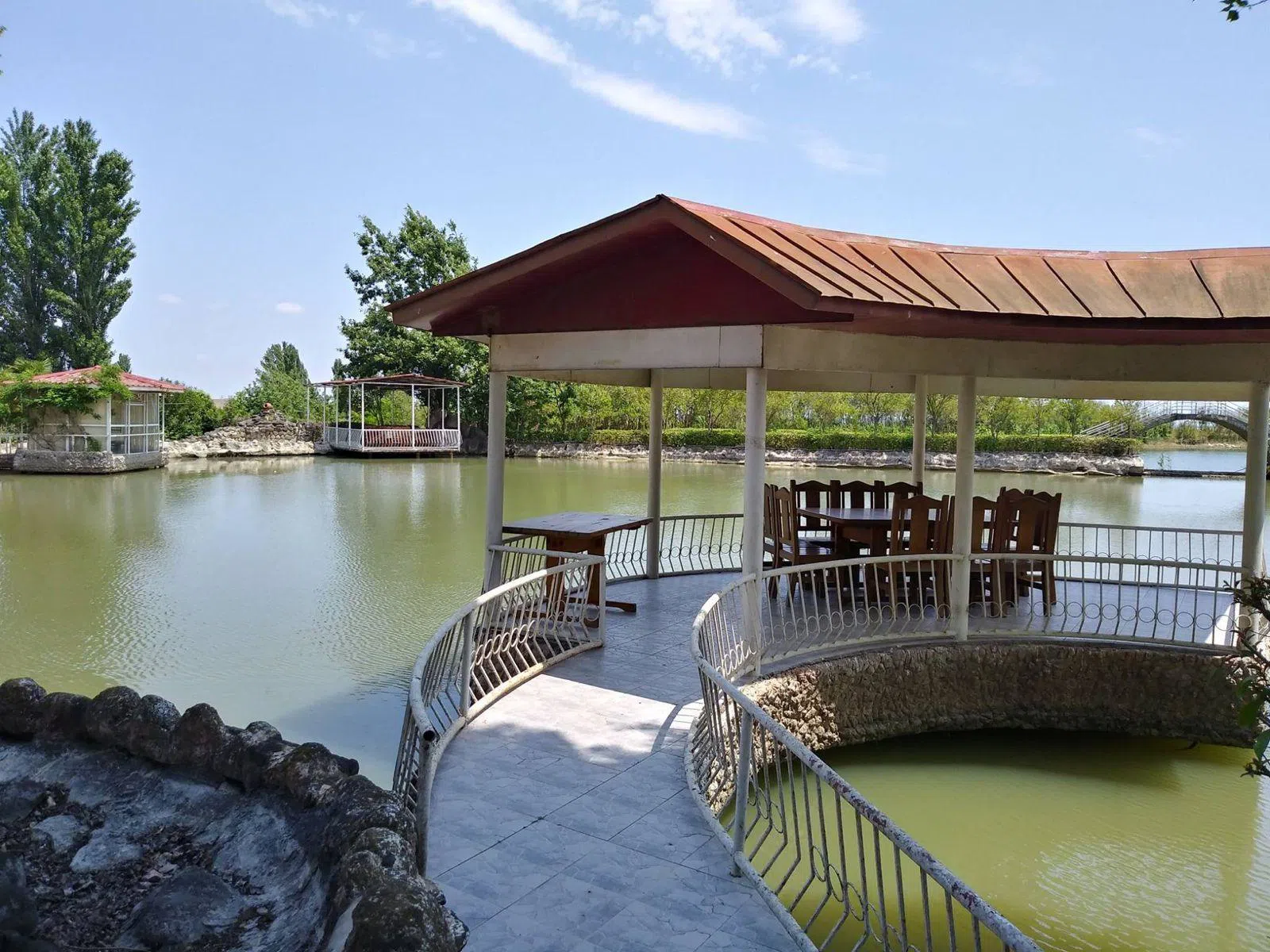 4 ulduzlu otel satılır — şəkil 18