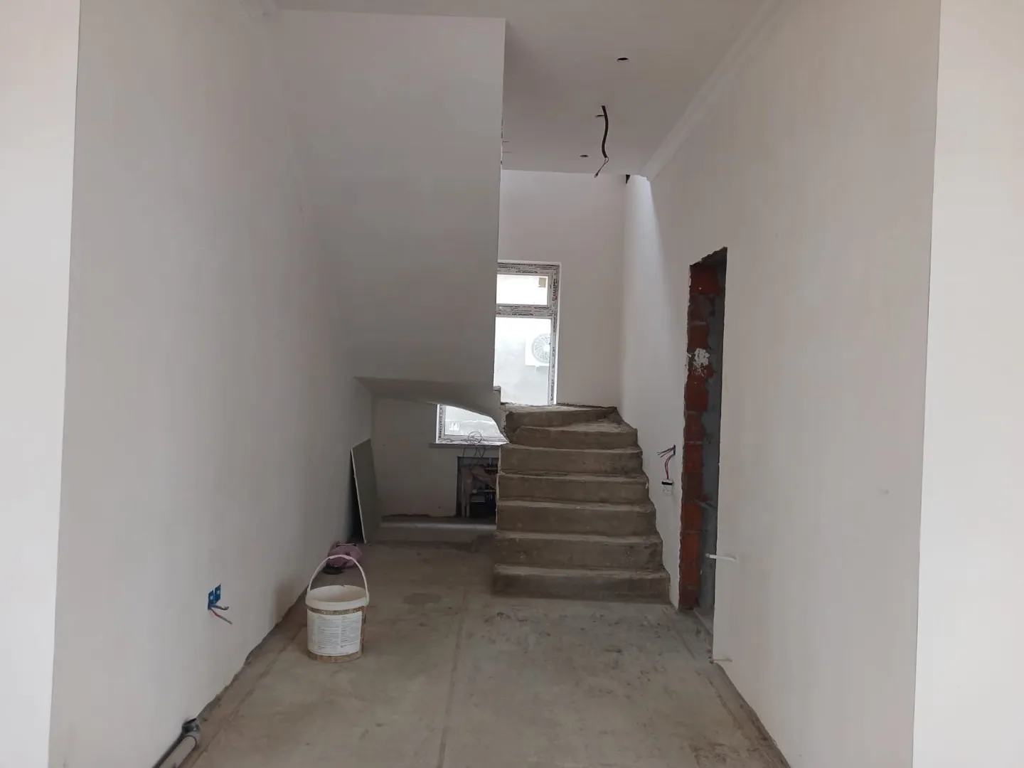 8 otaqlı villa 353 m² - 6 sot torpaq sahəsində satılır — şəkil 22