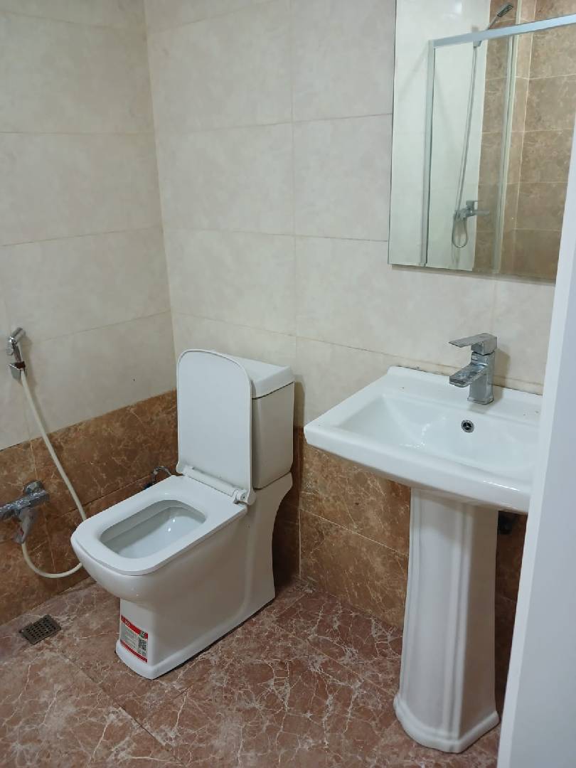 3 otaqlı mənzil 125 m² kirayə verilir — şəkil 6