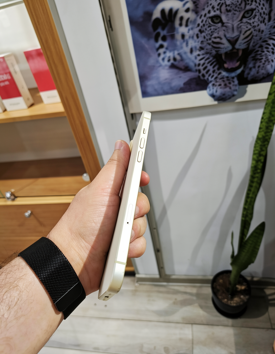 Apple, iPhone 15 Plus, 6 GB — şəkil 4