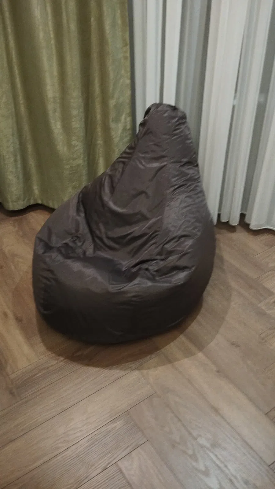 Kreslo tipli puf, Qara rəng