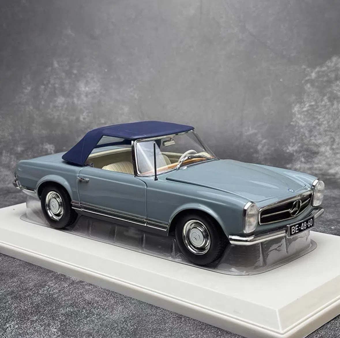 Norev 1:18 Mercedes 230 SL — şəkil 4