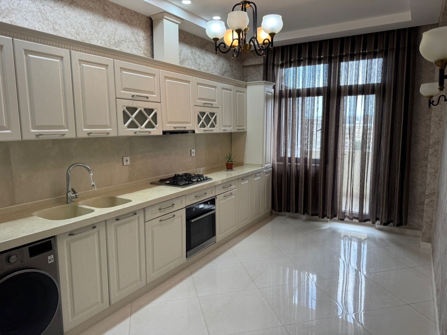 2 otaqlı mənzil 93 m² satılır — şəkil 2