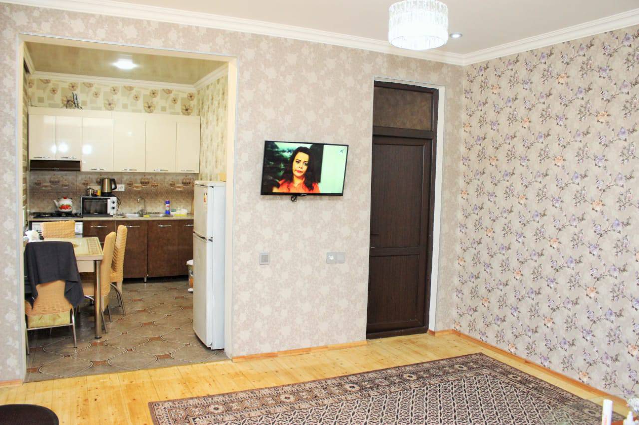 3 otaqlı həyət evi 45 m² günlük kirayə verilir — şəkil 9