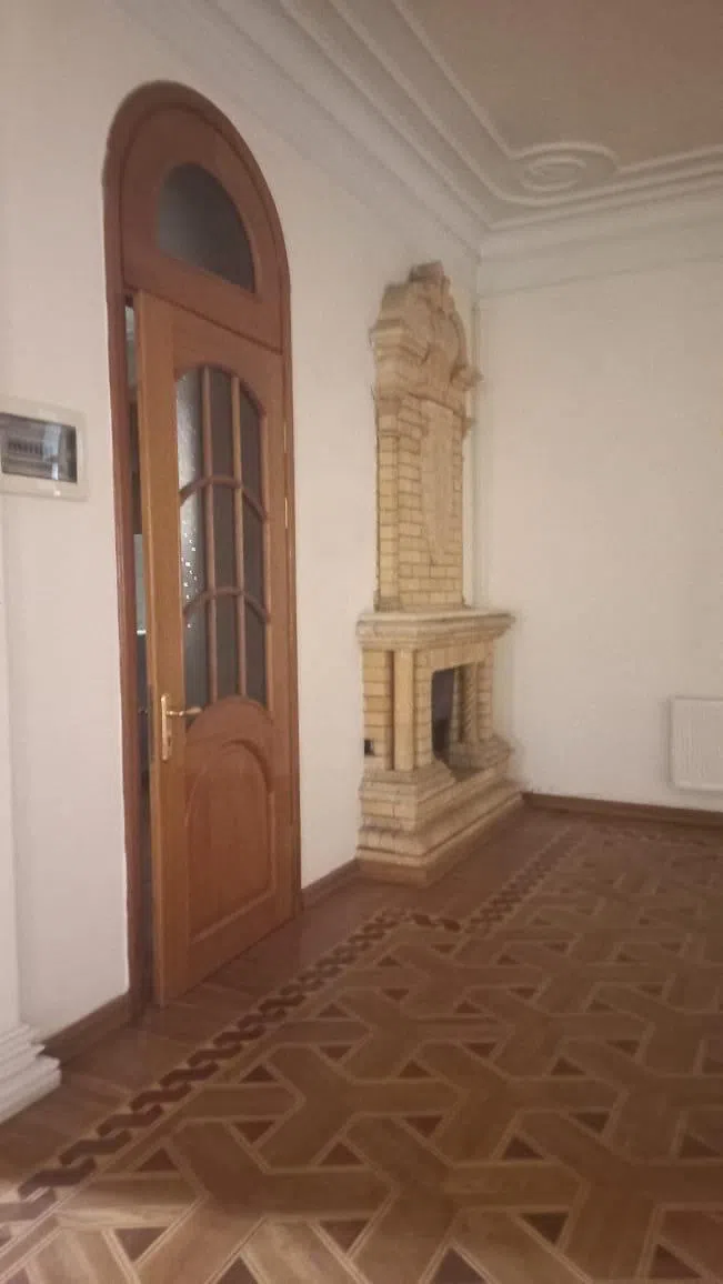 800 m² Təmirsiz obyekt kirayə verilir — şəkil 3