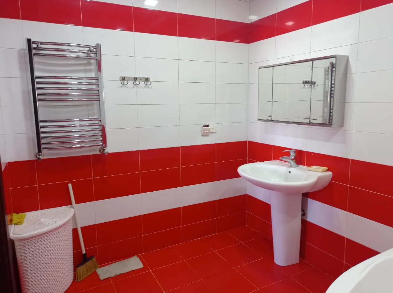 3 otaqlı mənzil 140 m² kirayə verilir — şəkil 13