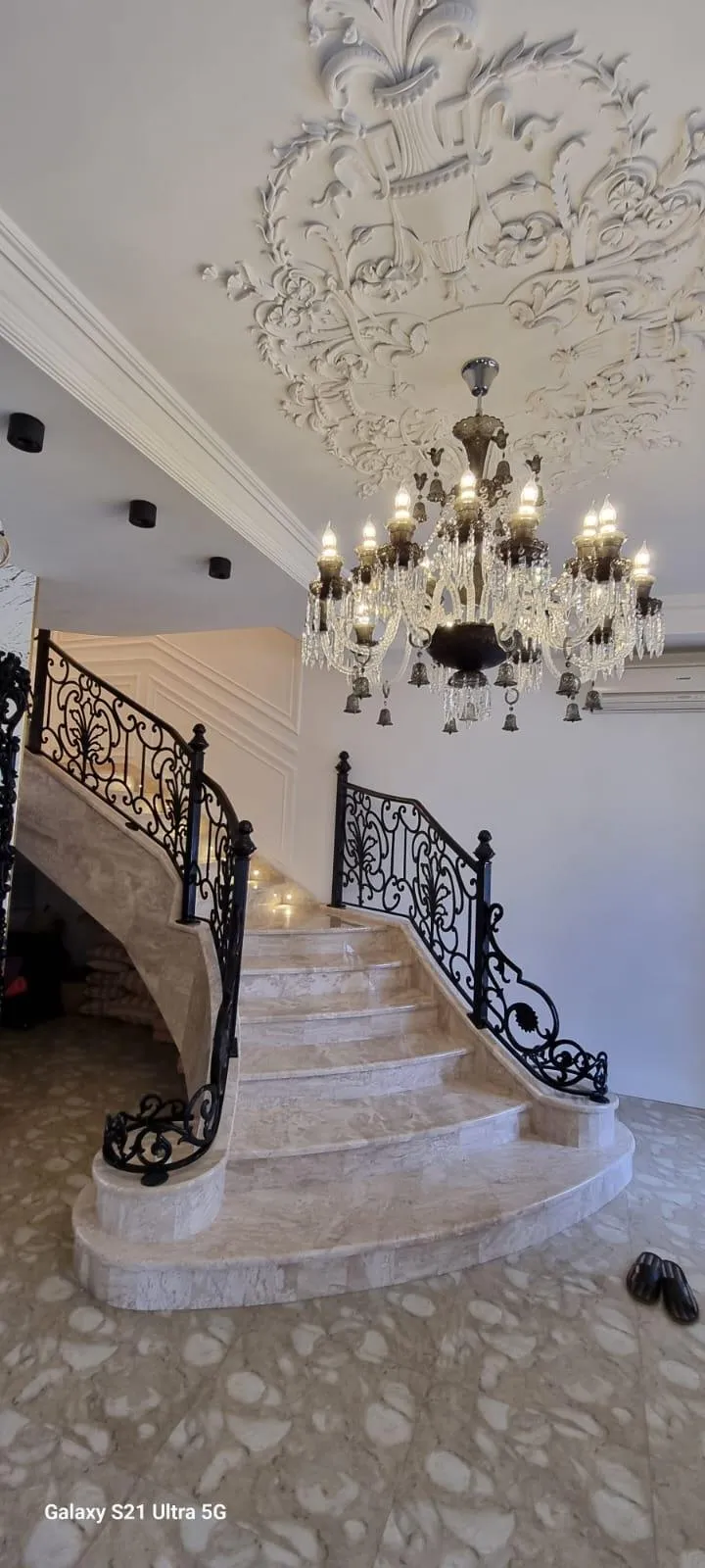 15 otaqlı villa 1500 m² - 32 sot torpaq sahəsində satılır — şəkil 2