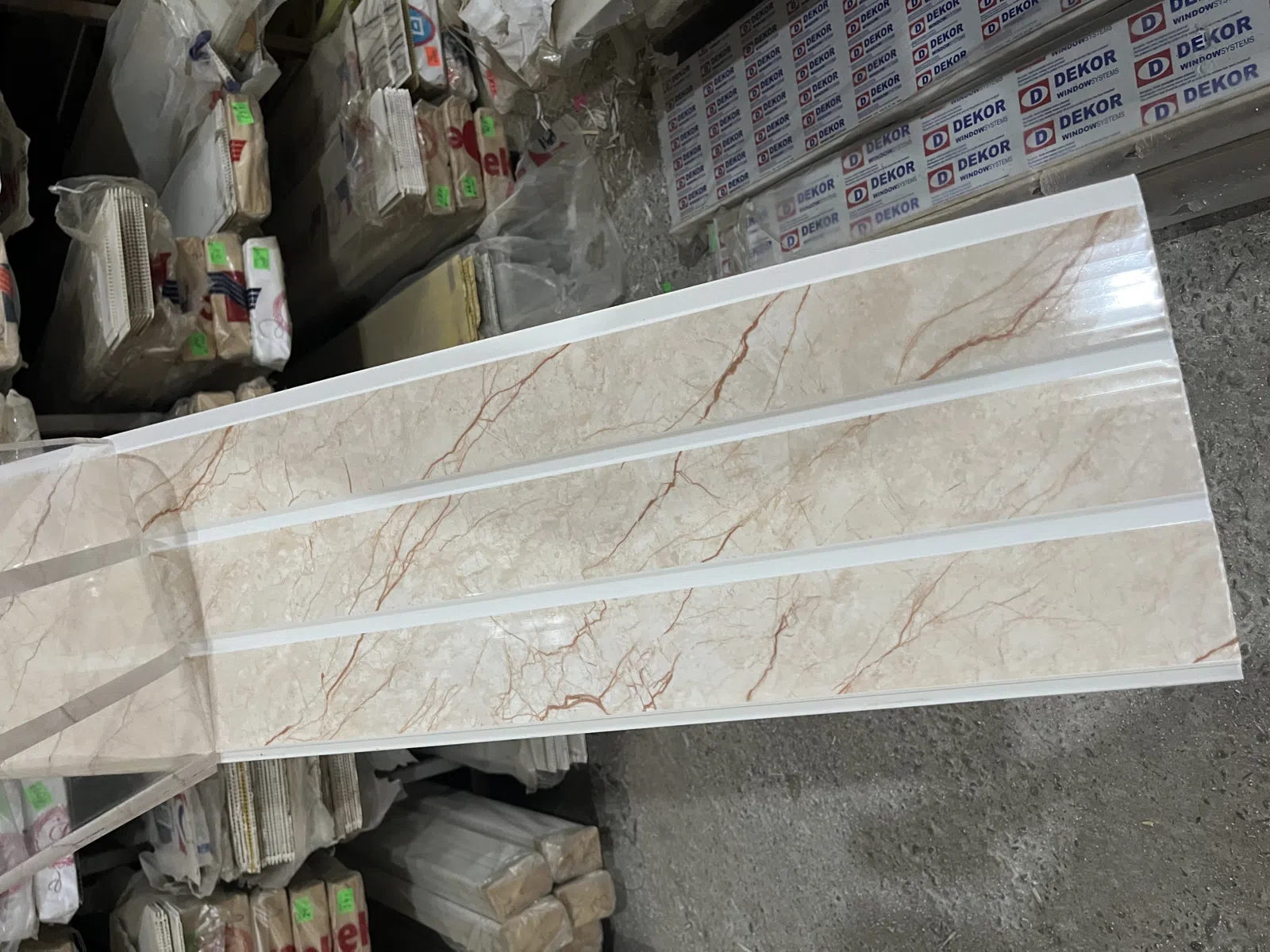 PVC lambirlər, ağ teksturalı və ağac effektli modellər — şəkil 16