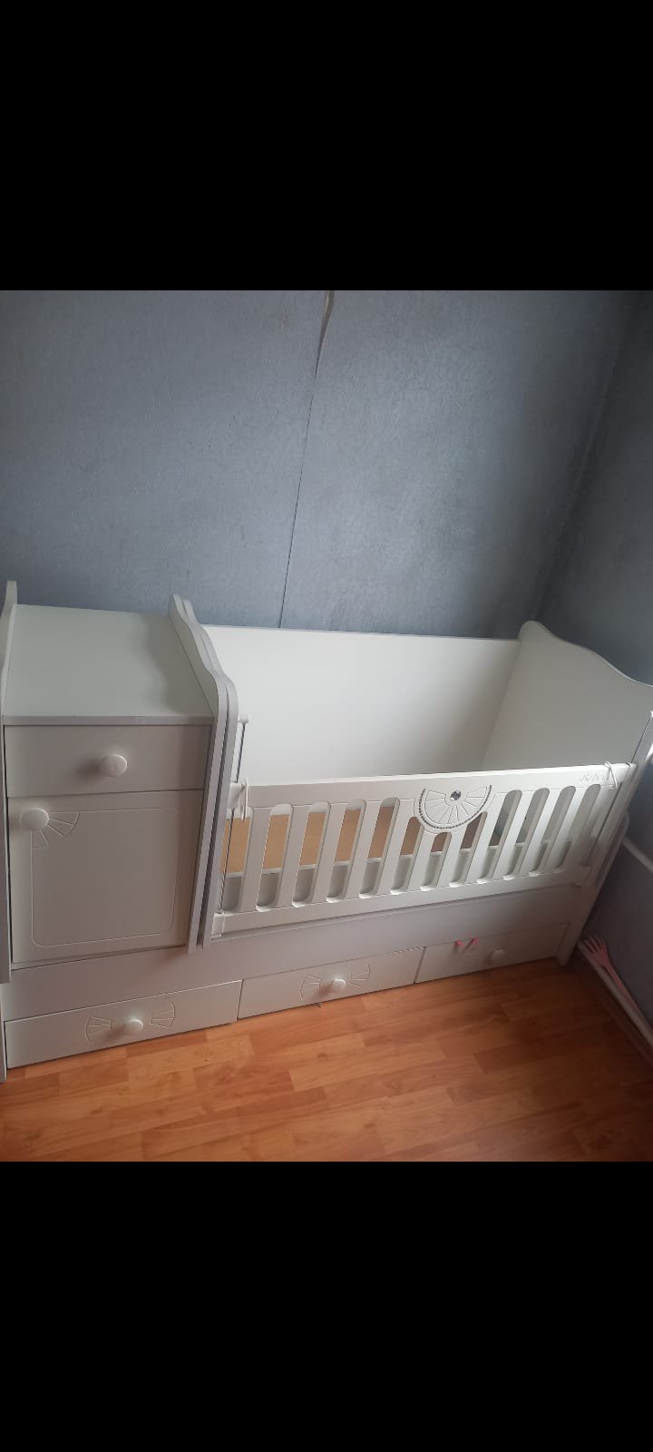 Beşik MDF material, Ağ rəng