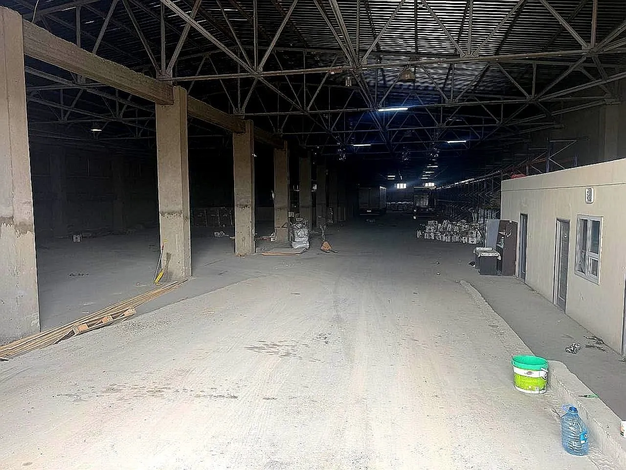 Əla təmirli ticarət obyekti, 3000 m² kirayə verilir — şəkil 5