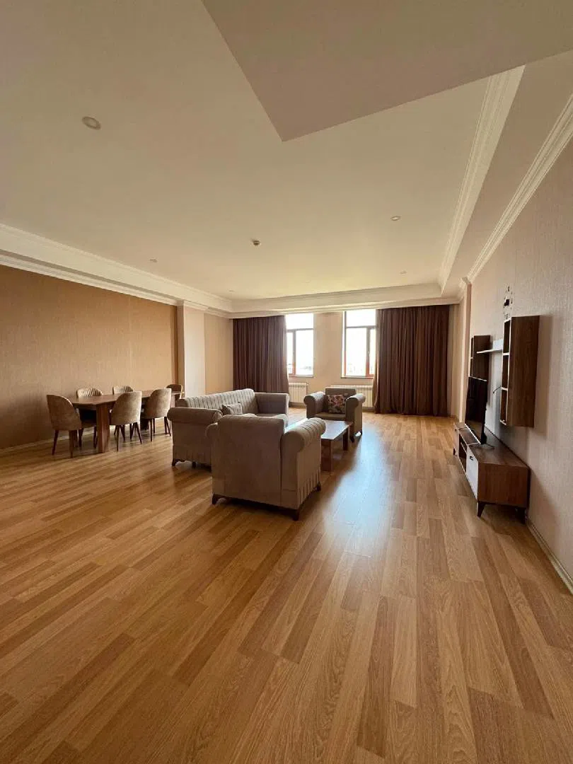 3 otaqlı mənzil 150 m² kirayə verilir — şəkil 1