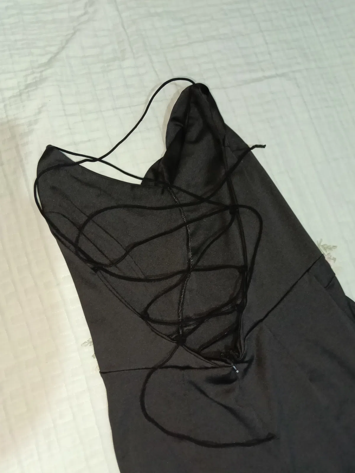 kureyi iple baglanan don. qara.