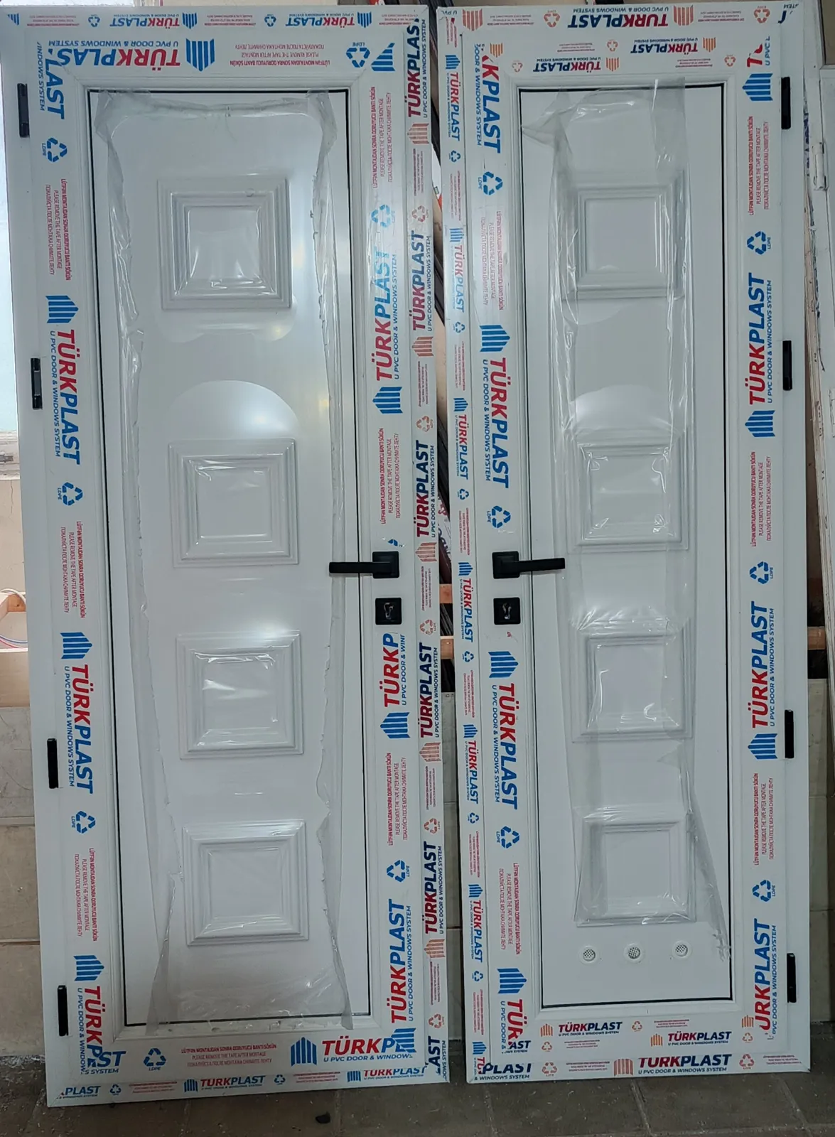 Plastik hamam qapıları