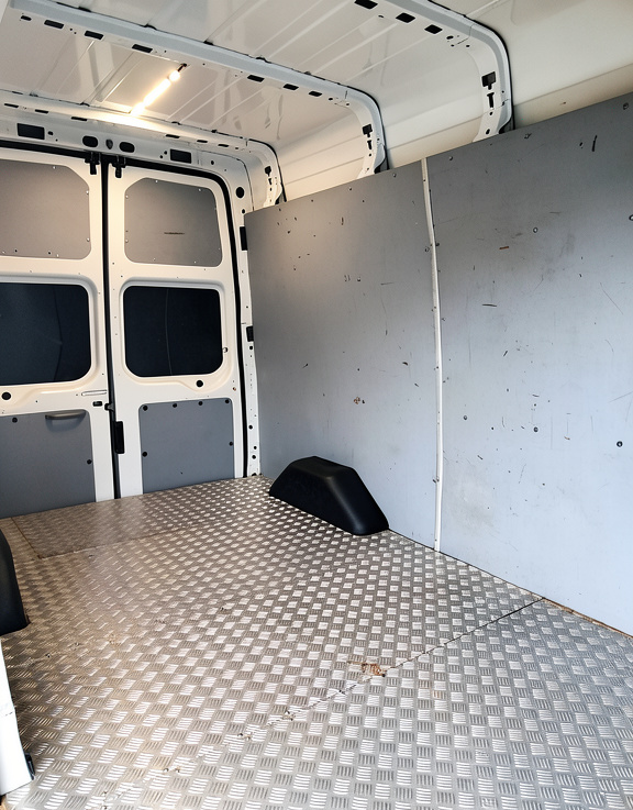 Ford Transit 2.4L, 2007 — şəkil 10