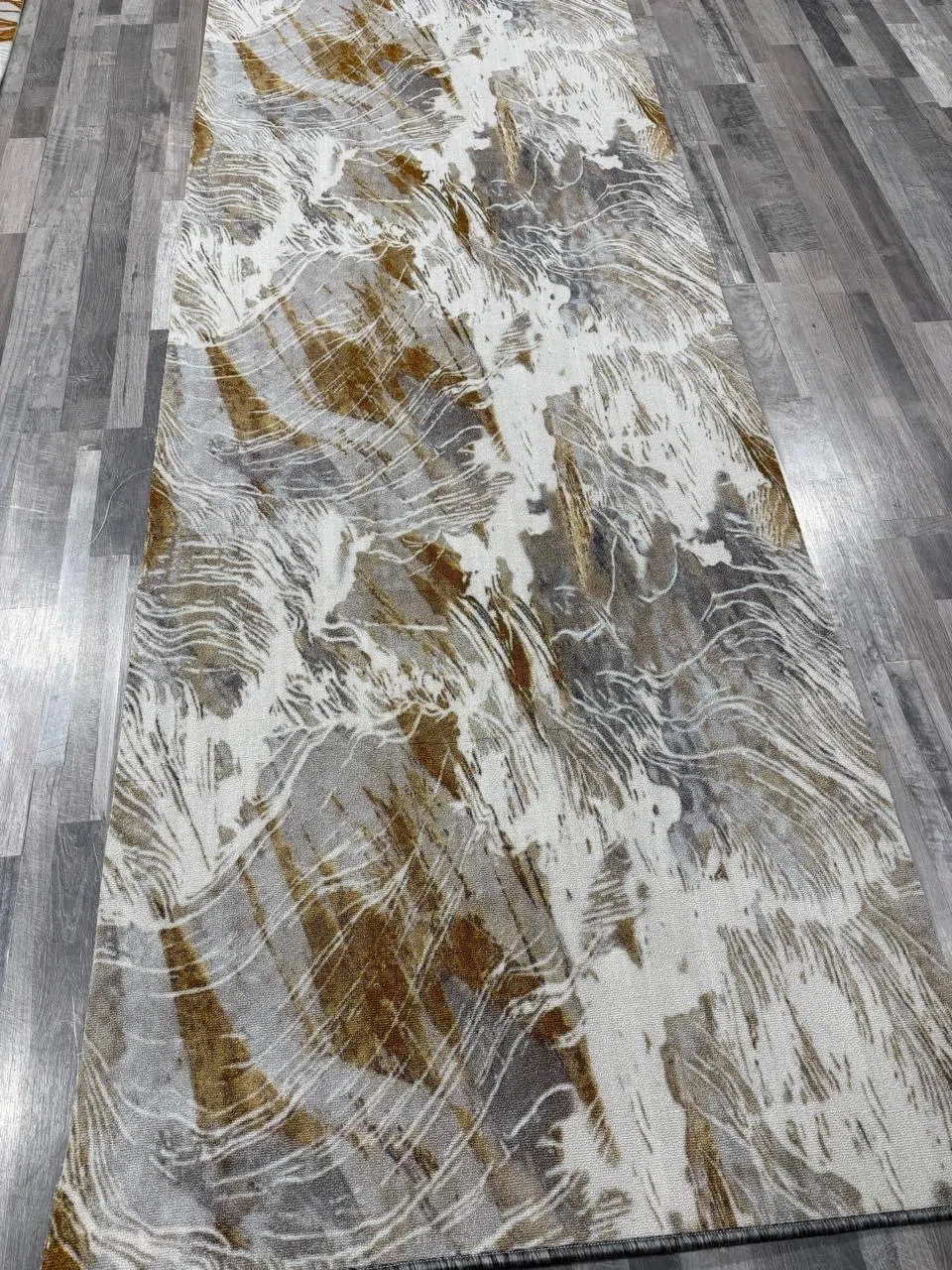 Xalça Qırmızı rəng