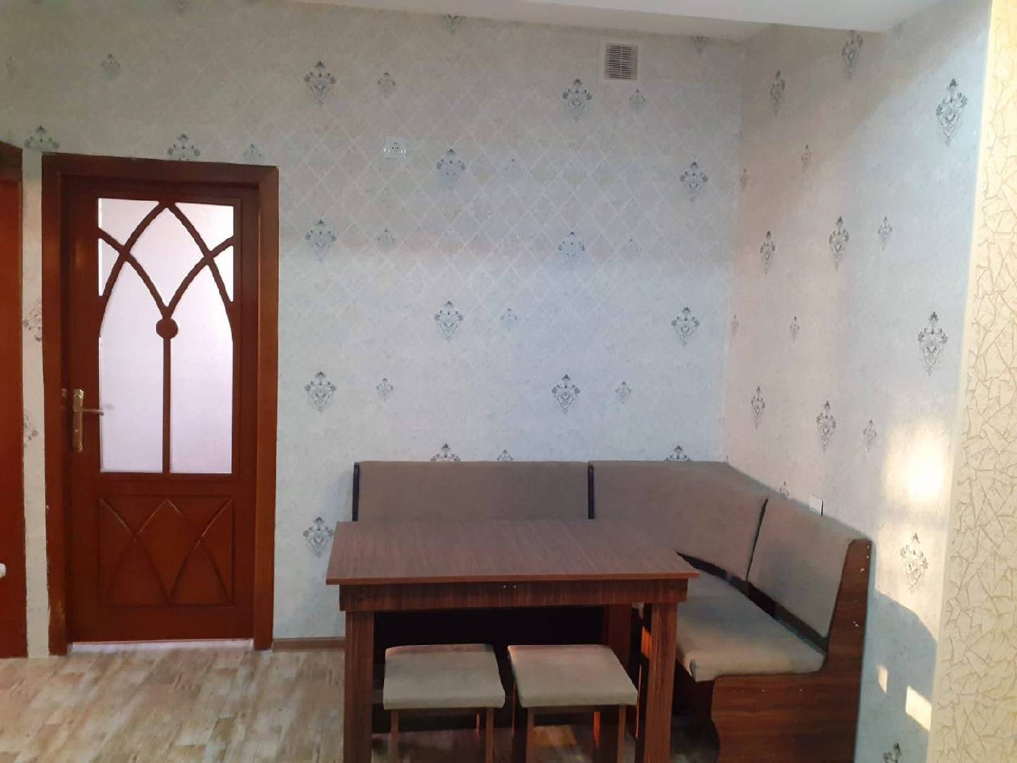 3 otaqlı mənzil 100 m² kirayə verilir — şəkil 3