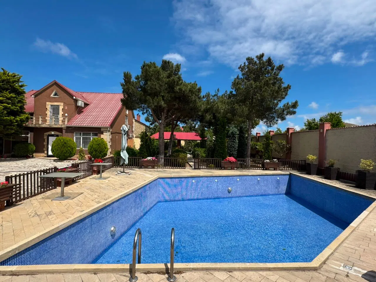 4 otaqlı bağ evi 200 m² satılır — şəkil 6