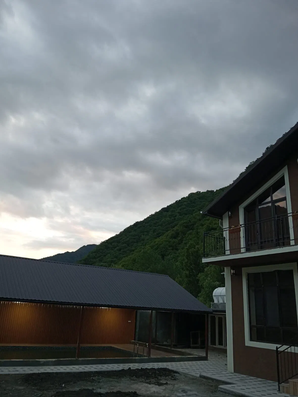 5 otaqlı bağ evi 200 m² günlük kirayə verilir — şəkil 7
