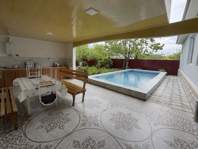 4 otaqlı bağ evi 60 m² günlük kirayə verilir