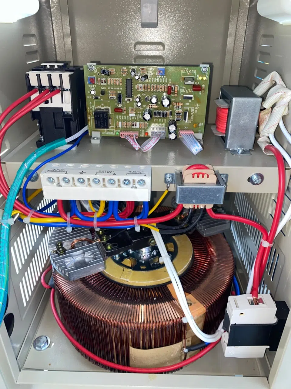 Andeli SVC-15000VA Gərginlik Stabilizatoru 15000W — şəkil 3