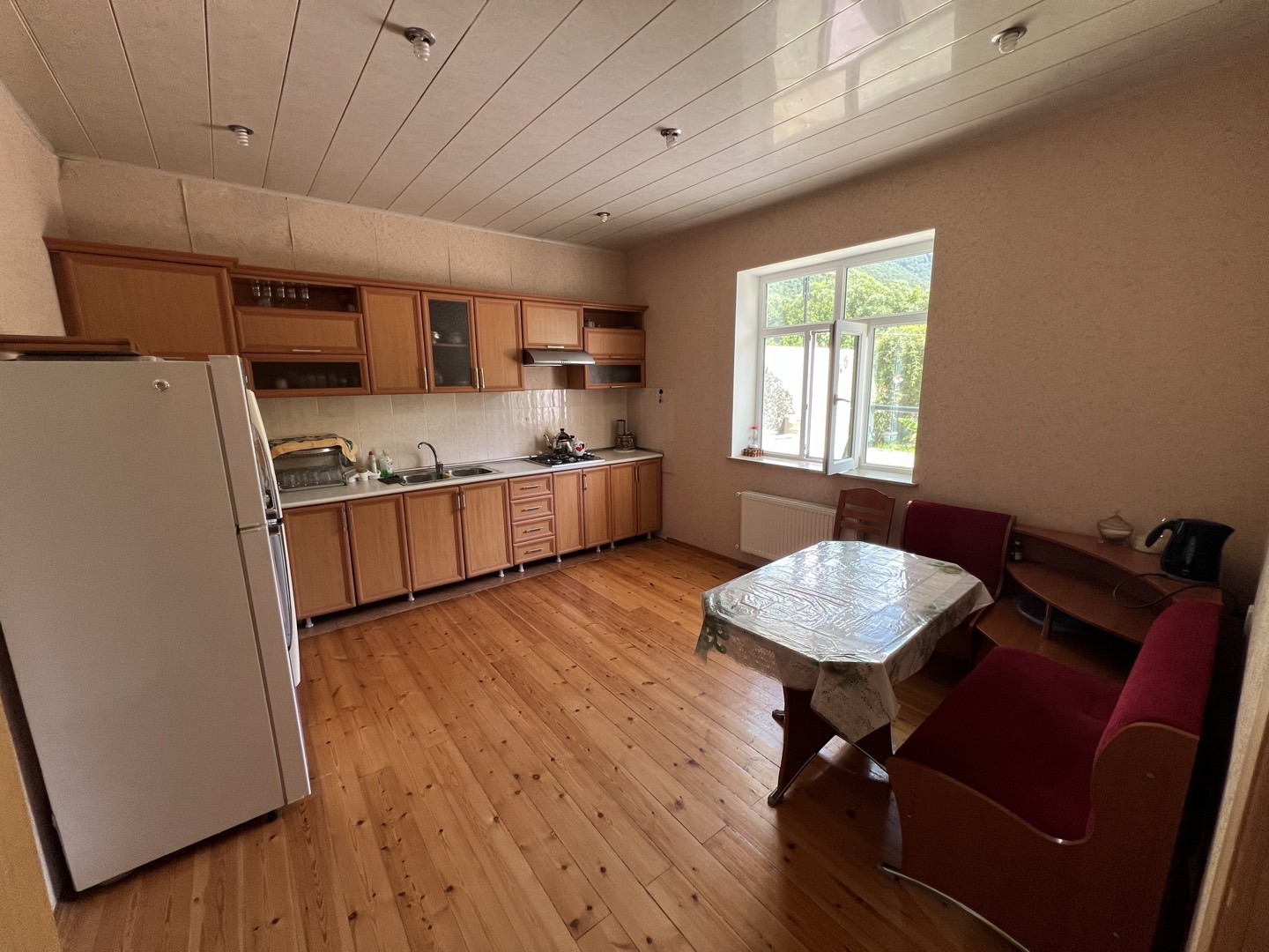 10 otaqlı bağ evi 350 m² 13 sot torpaq sahəsində günlük kirayə verilir — şəkil 10