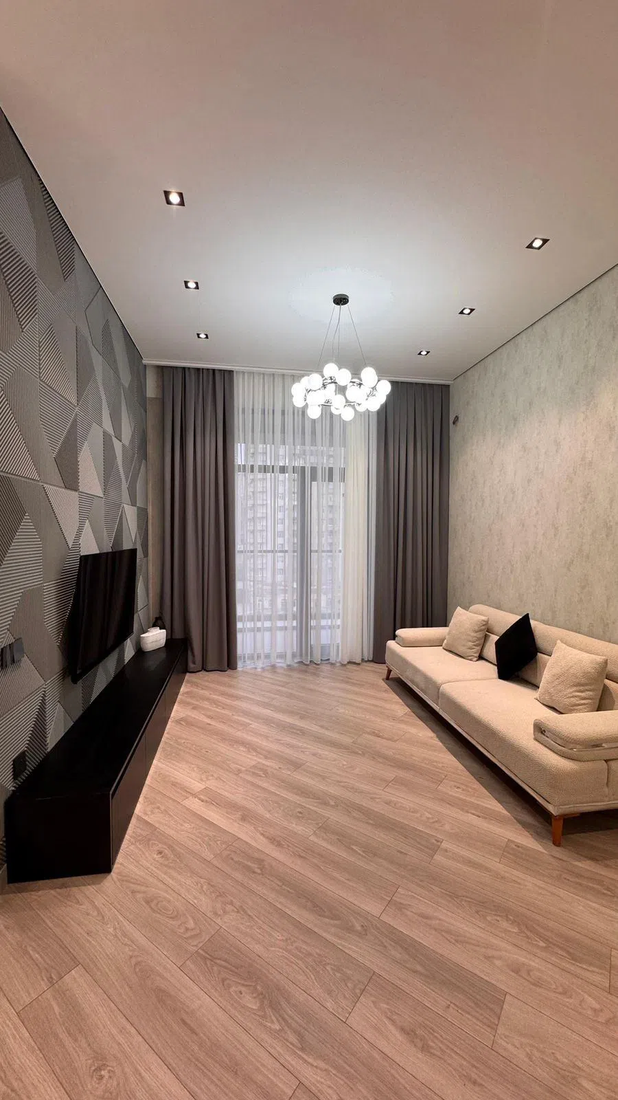 2 otaqlı mənzil 70 m² kirayə verilir — şəkil 2