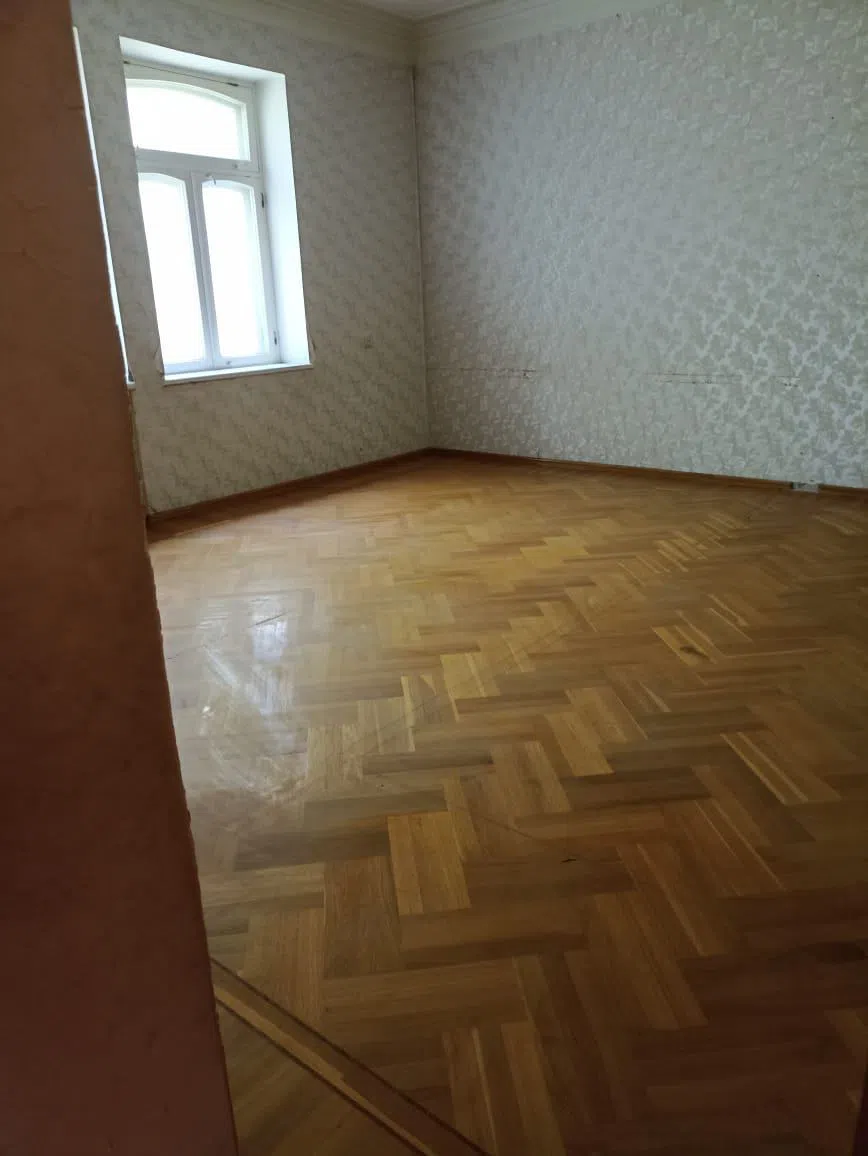 12 otaqlı villa 555 m² - 2 sot torpaq sahəsində kirayə verilir — şəkil 3