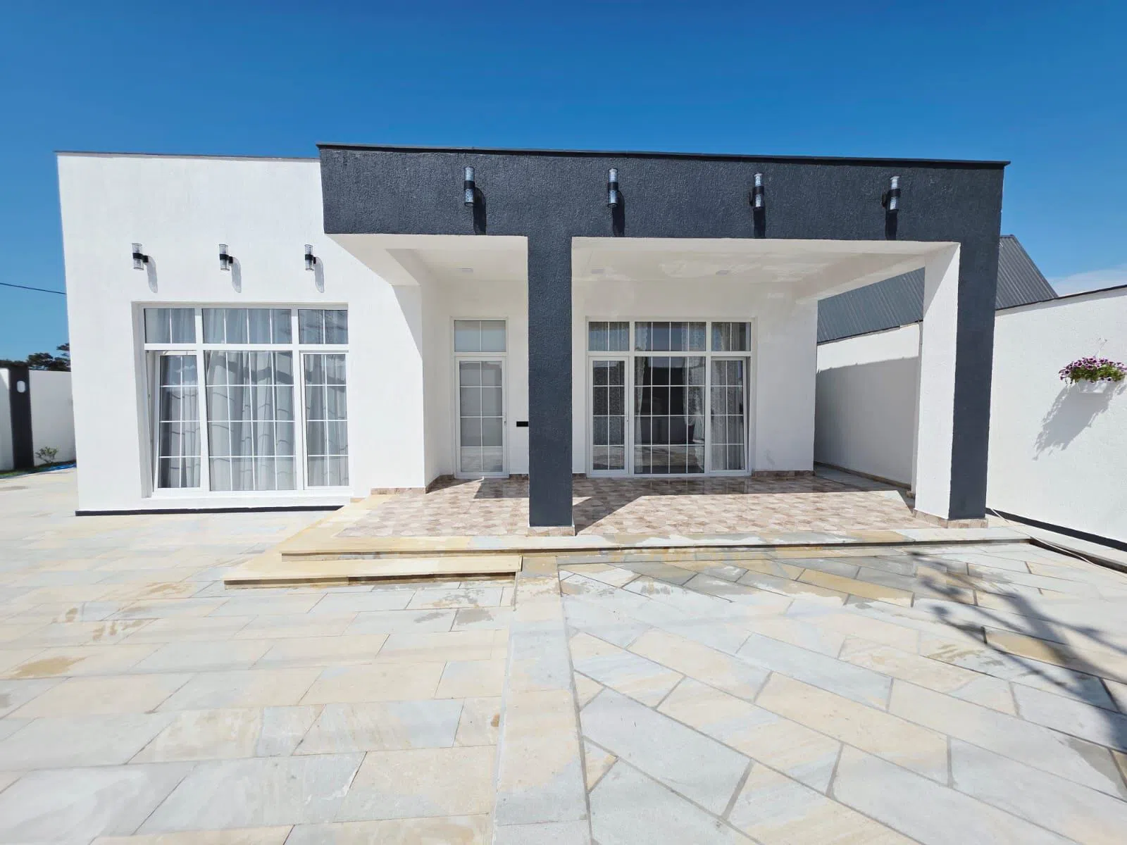 4 otaqlı bağ evi 150 m² 4.5 sot torpaq sahəsində satılır — şəkil 13