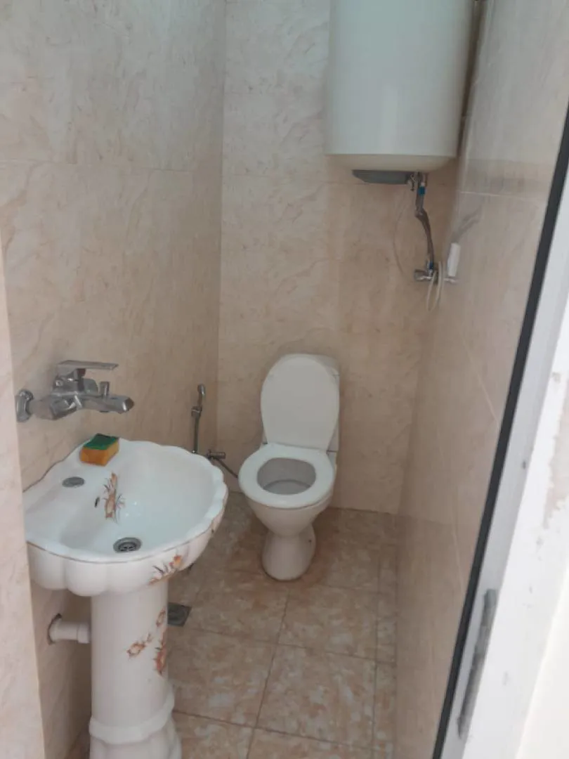 33 m² Əla təmirli obyekt kirayə verilir — şəkil 6