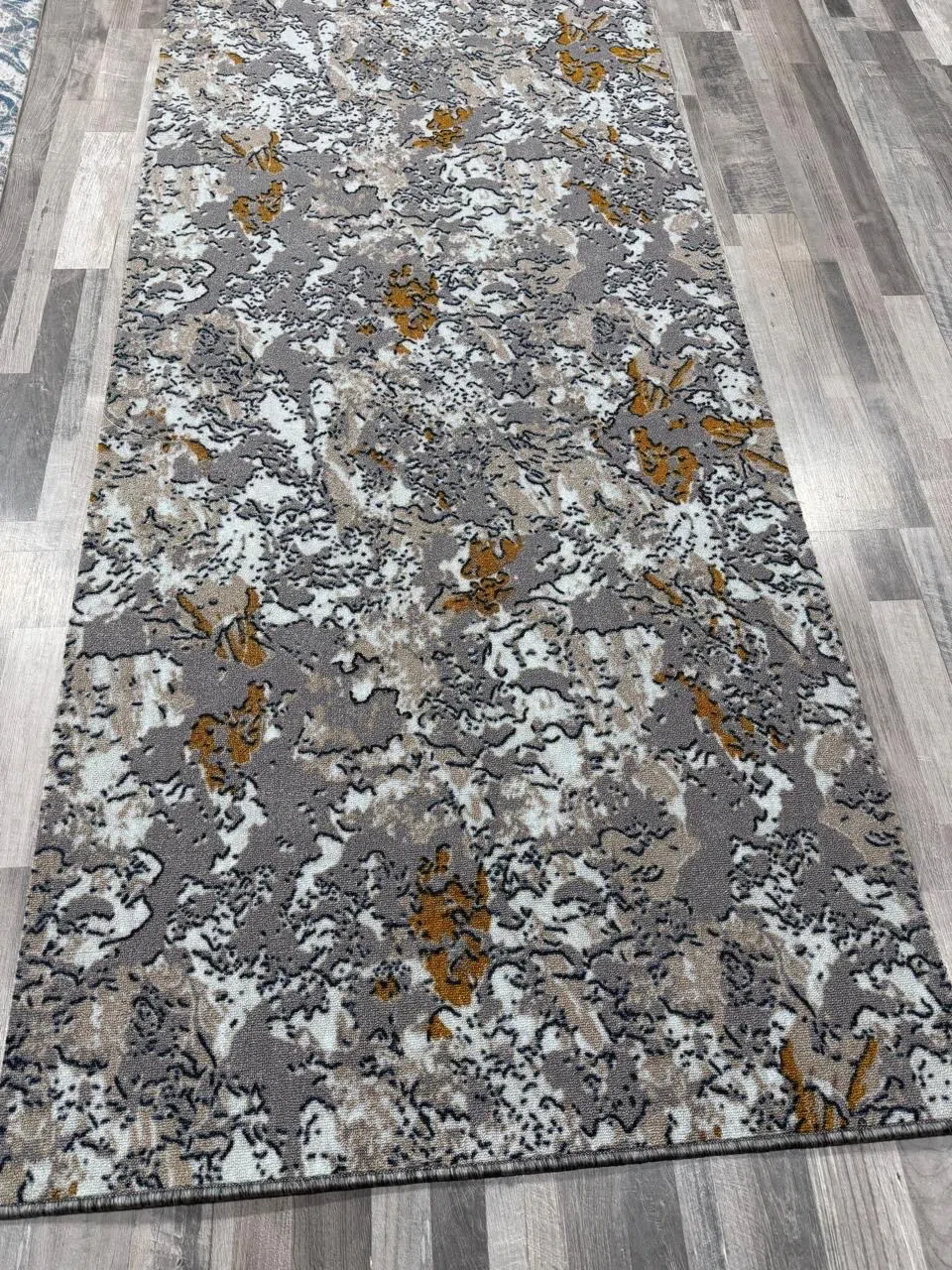 Xalça Qırmızı rəng