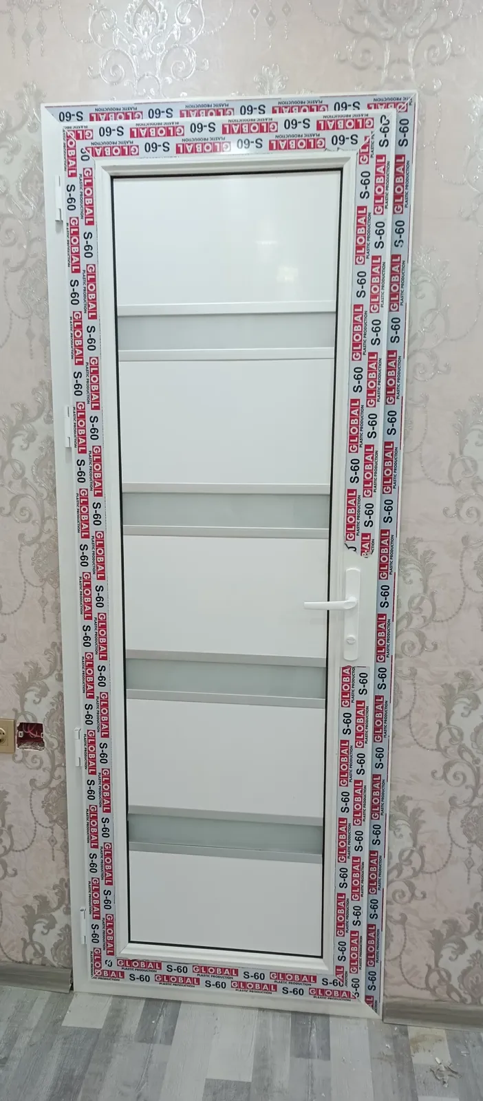 Plastik hamam qapıları