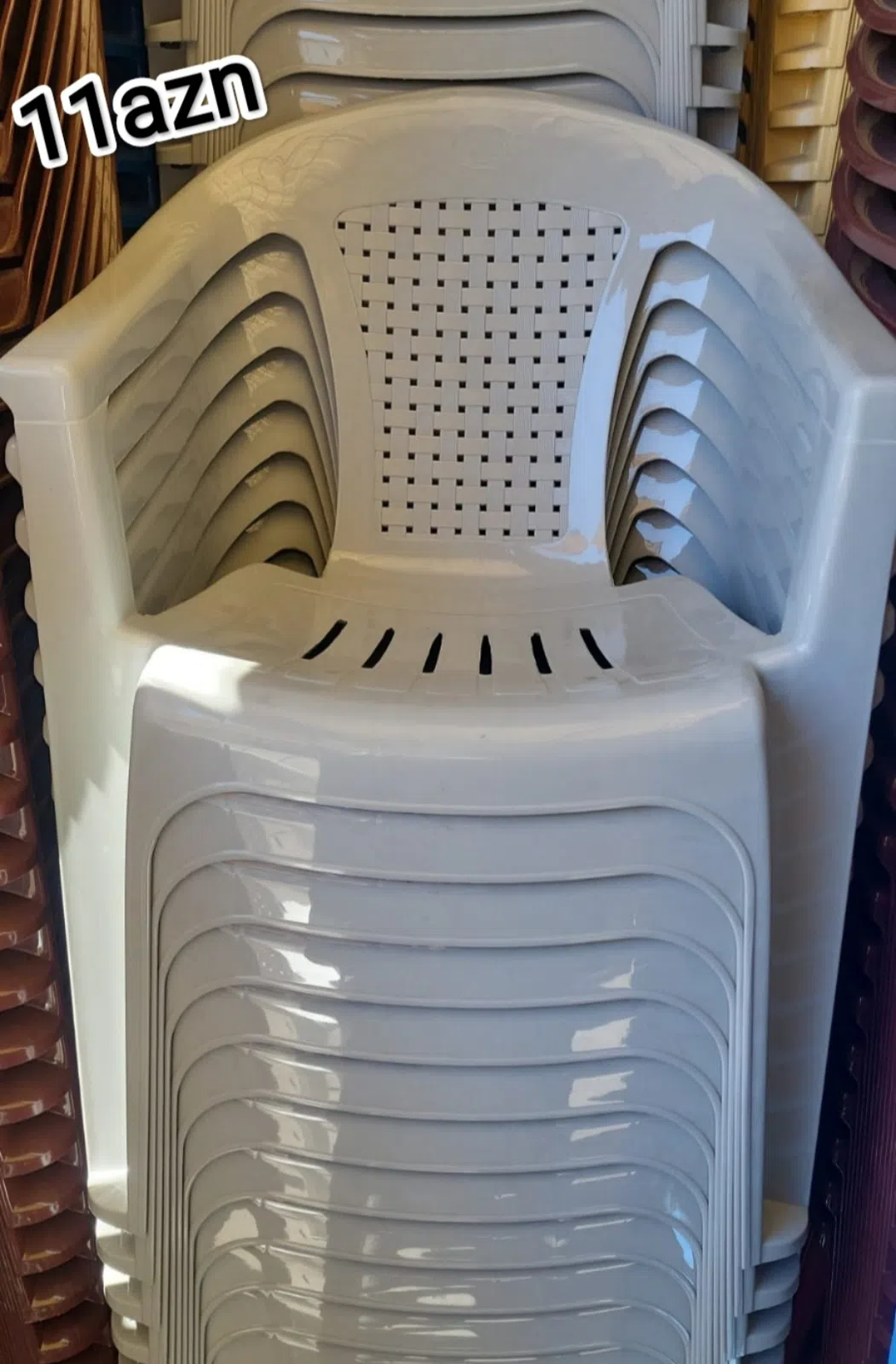 Chair, Mixed color - Tenderyard