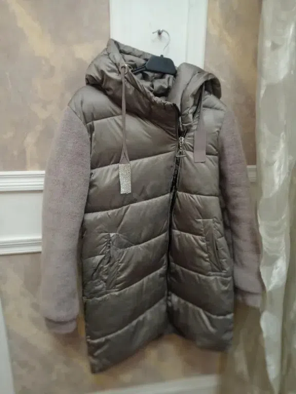 Qadın üst geyimi, Xaki rəng gödəkçə