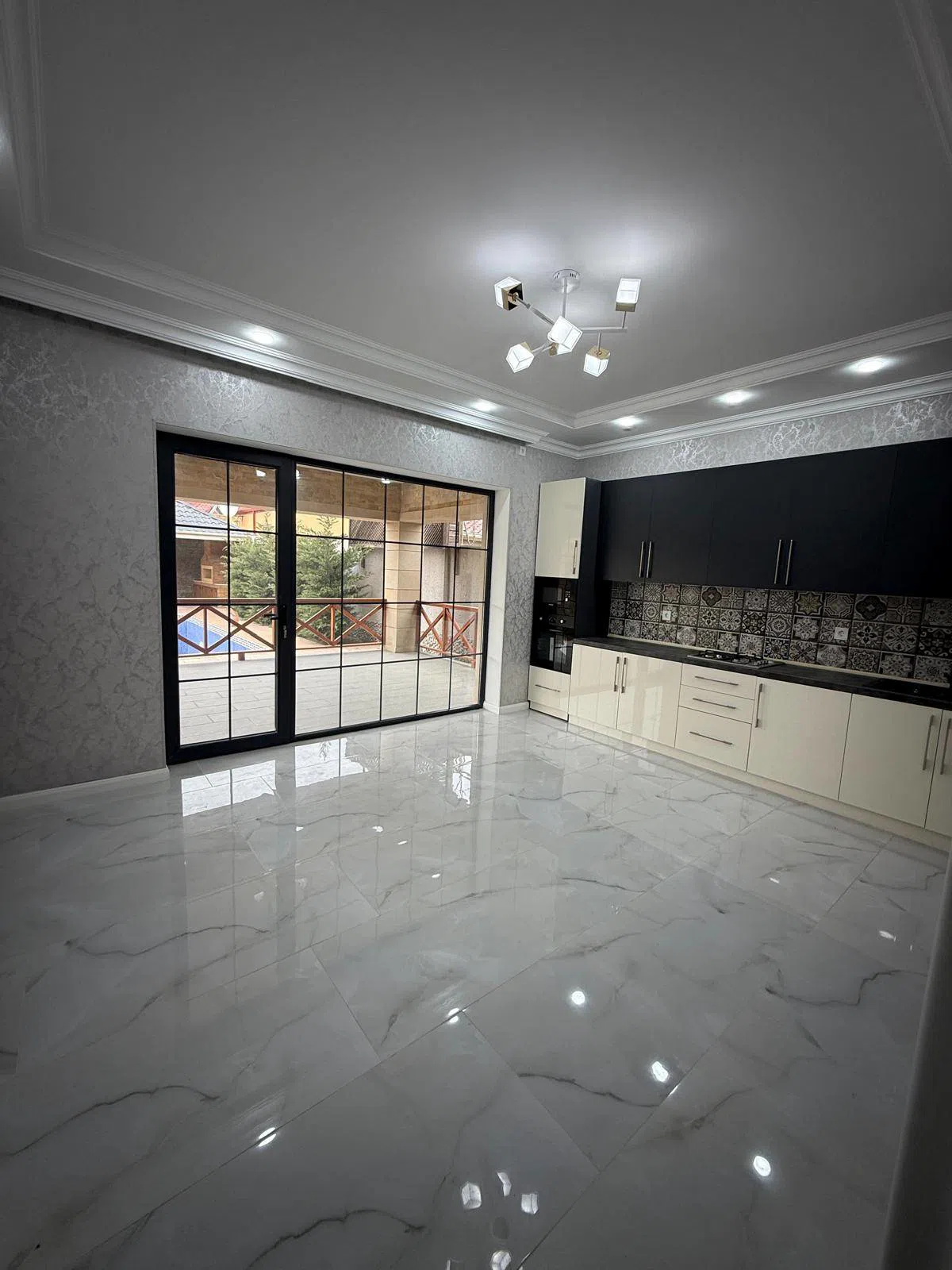 4 otaqlı bağ evi 190 m² 6 sot torpaq sahəsində satılır — şəkil 11