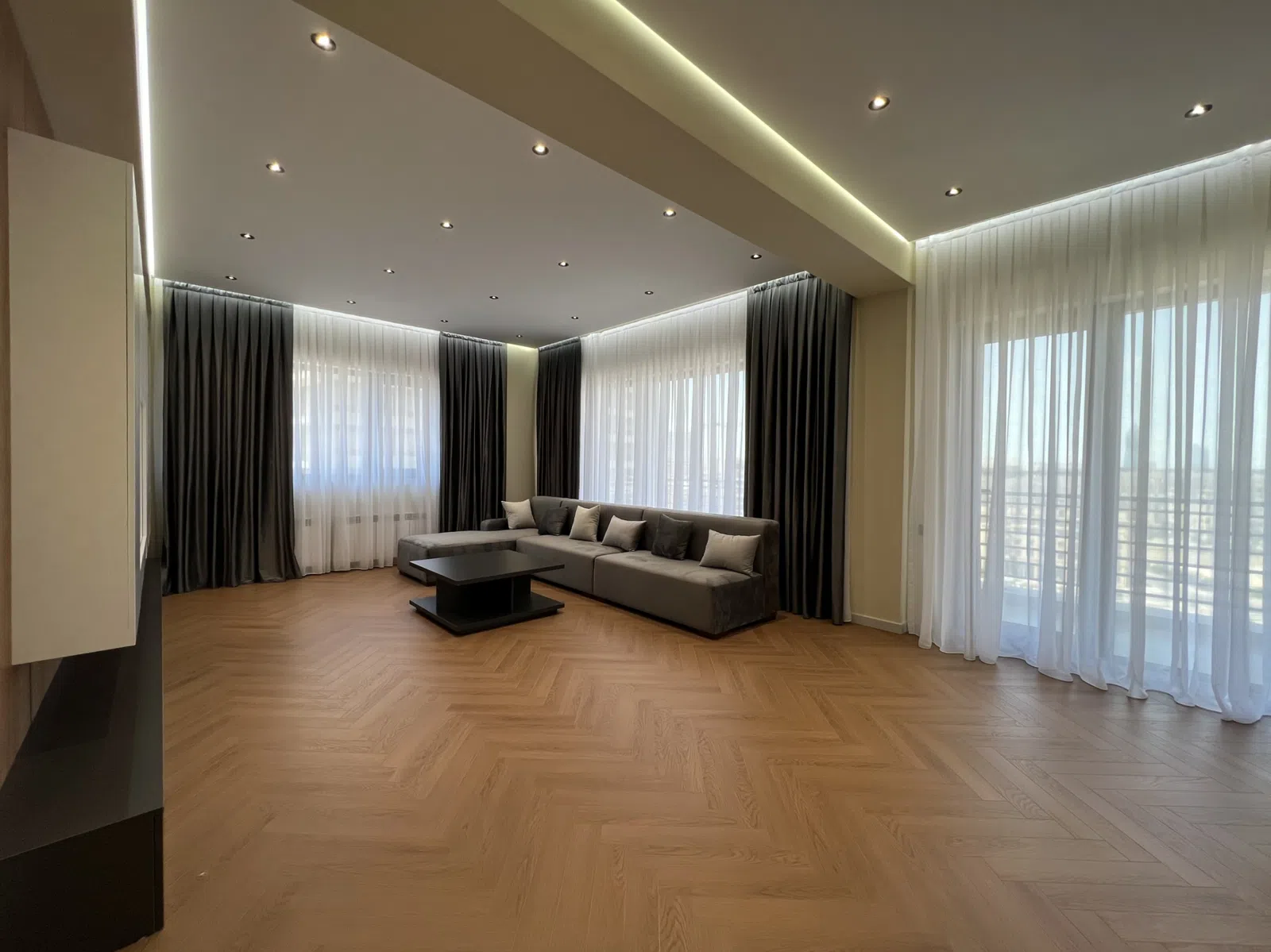 3 otaqlı mənzil 167 m² satılır