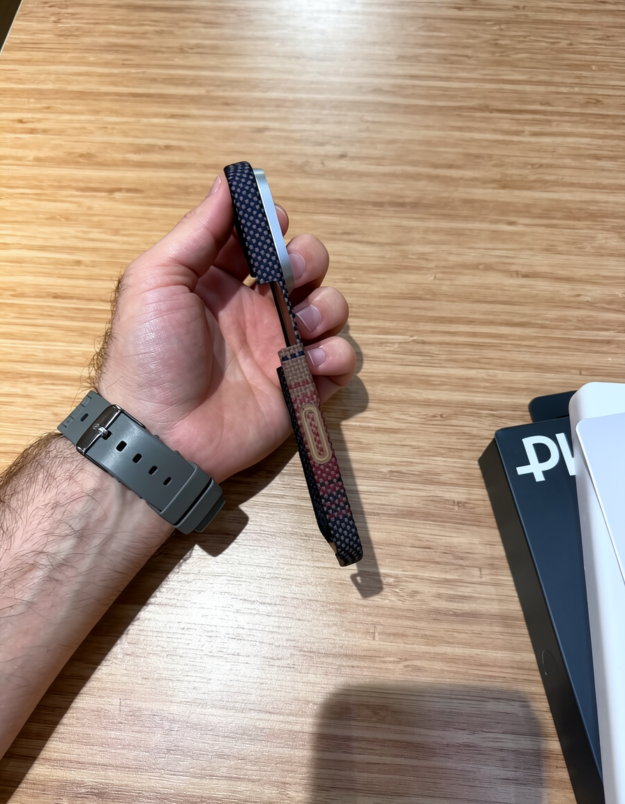 iPhone üçün orijinal Pitaka arxalıq (Case) — şəkil 3