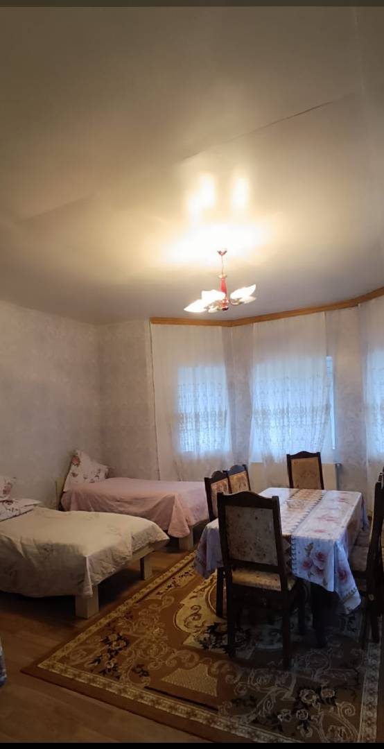 2 otaqlı həyət evi 10 m² - günlük kirayə verilir — şəkil 2