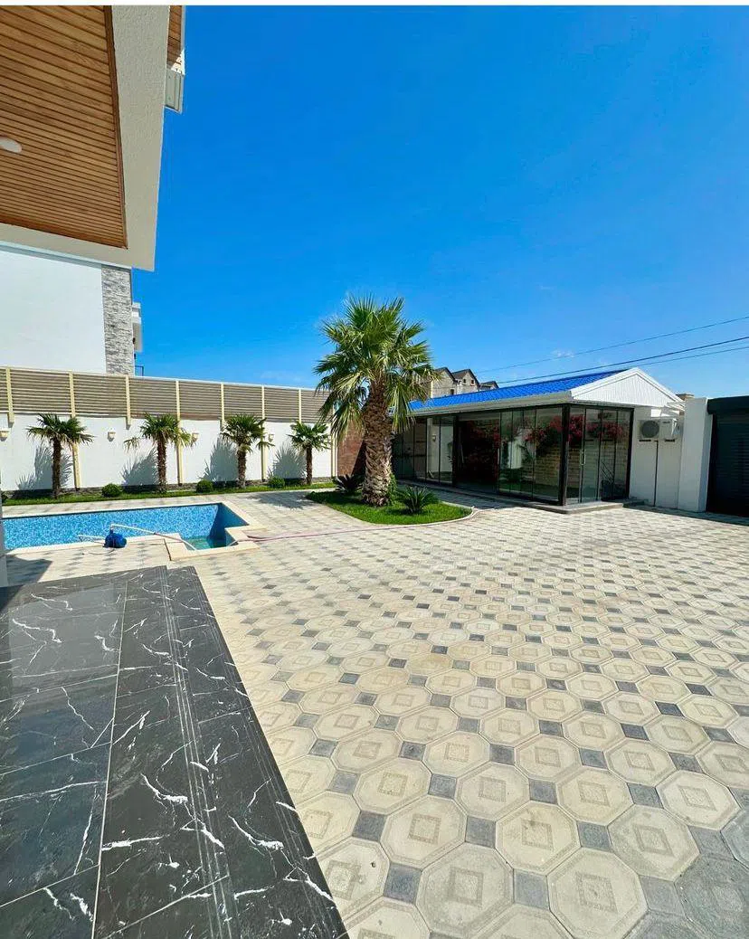 5 otaqlı bağ evi 180 m² 5 sot torpaq sahəsində satılır